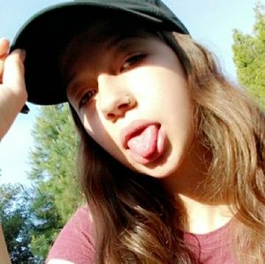 Meet your Posher, Zoee